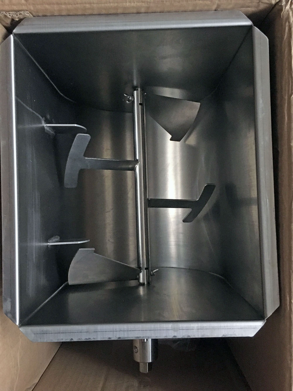 Фаршемешалка AIRHOT MME-11